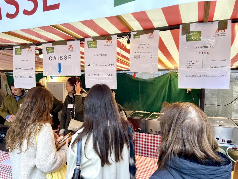 Saucisse Aligot au marché des Pays de l’Aveyron