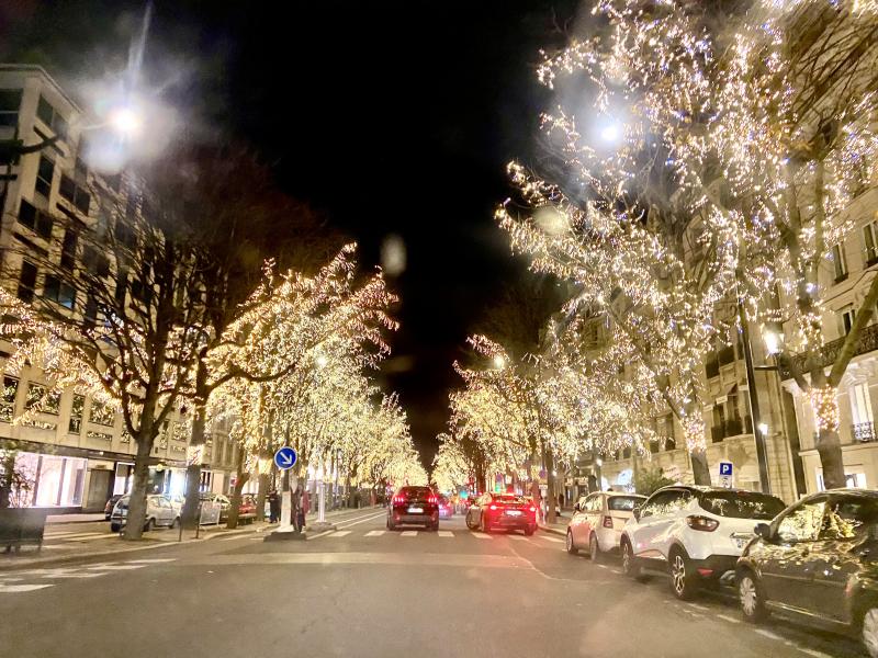 Noël Dior avenue Montaigne