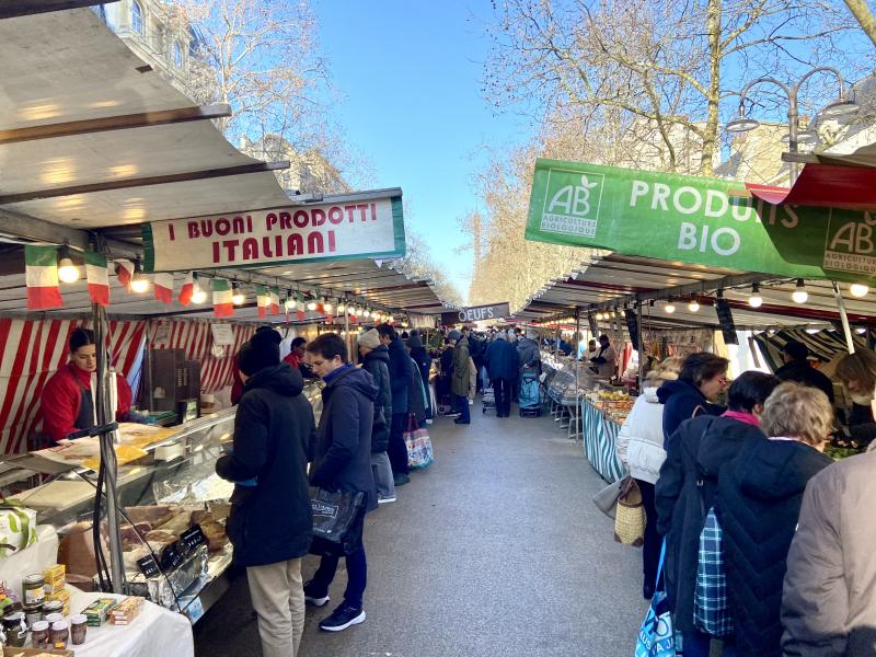 Marché Saxe-Breteuil